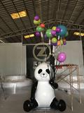 玻璃钢雕塑产品_熊猫玩气球