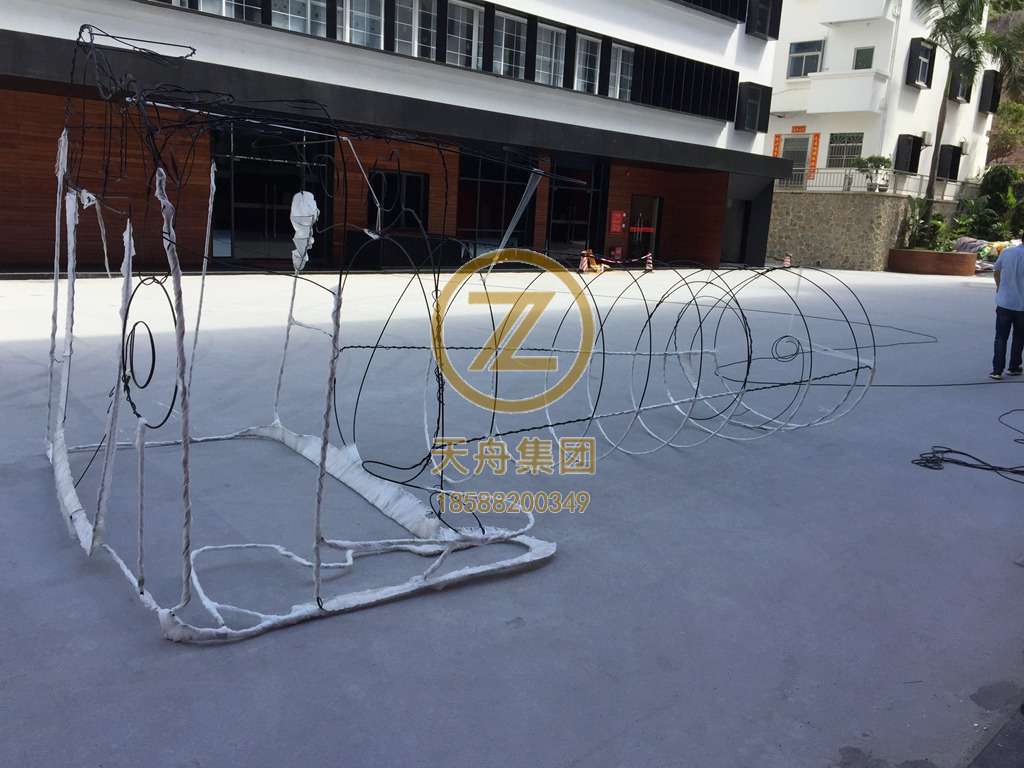 不锈钢艺术品5_照相机 (3).jpg